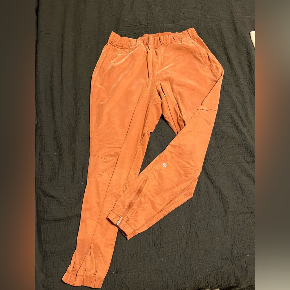 Lululemon adaptive state jogger. Perfect condition. Size 10. Burnt orange color